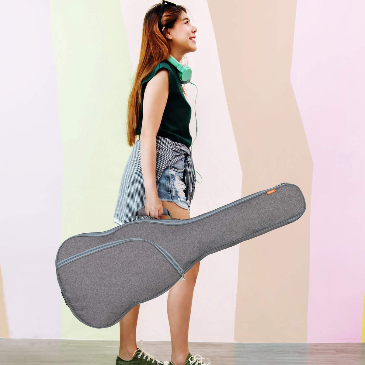 Waterproof Hardshell Acoustic Guitar Case with 3 Pockets Z944526